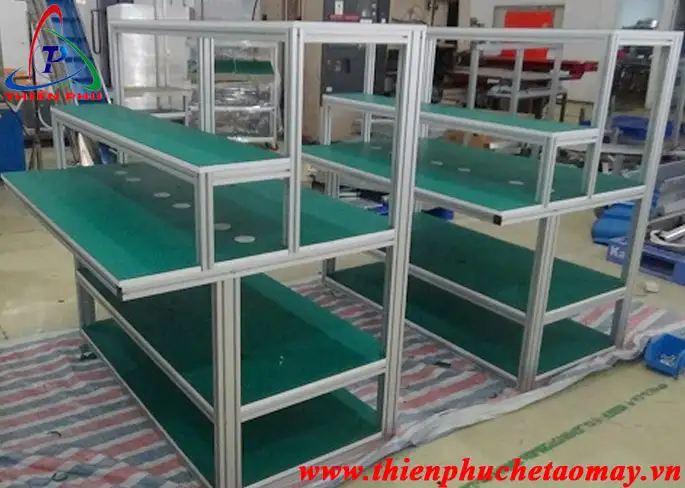 Bàn Thao Tác Lắp Ráp