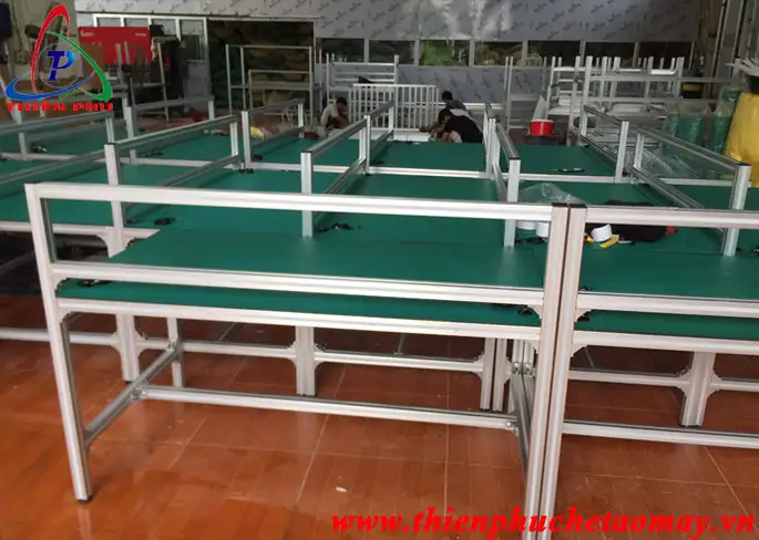 Bàn Thao Tác Cho Nhà Máy Hàn Quốc Tại Bắc Giang
