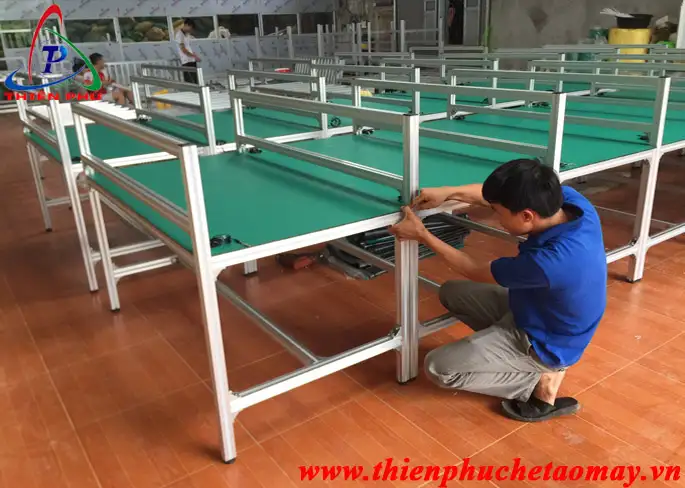 Bàn Thao Tác Cho Nhà Máy Hàn Quốc Tại Bắc Giang