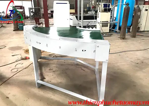 Băng Tải Góc 90 Độ