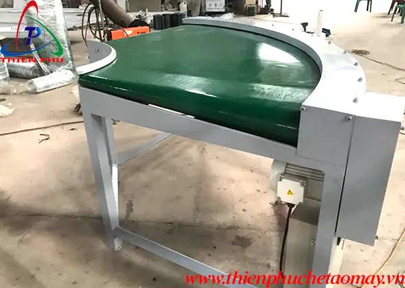 Băng Tải Góc 90 Độ