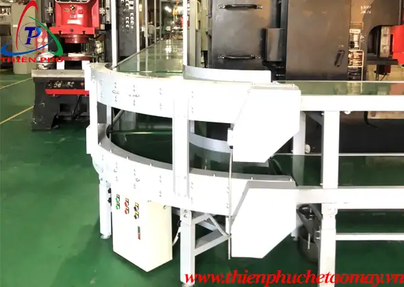 Băng tải góc 90 độ hai tầng Băng tải góc 90 độ hai tầng