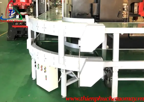 Băng tải góc cong hai tầng 90 độ Băng tải góc cong hai tầng 90 độ