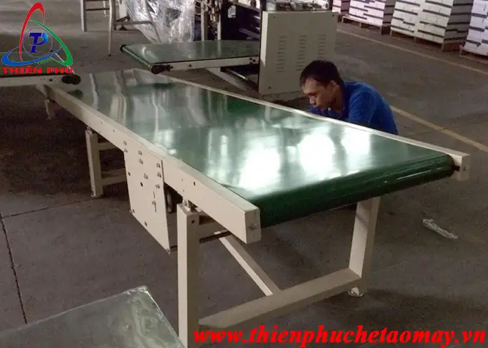 Băng Tải Nghiêng