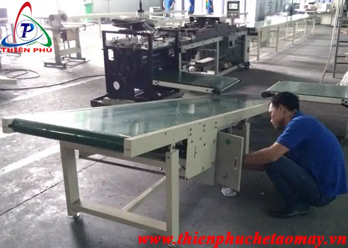 Băng Tải Nghiêng