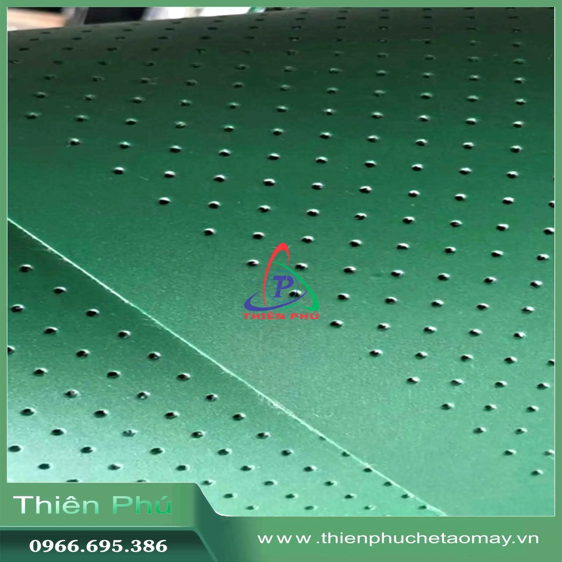 Băng tải PVC Đục Lỗ